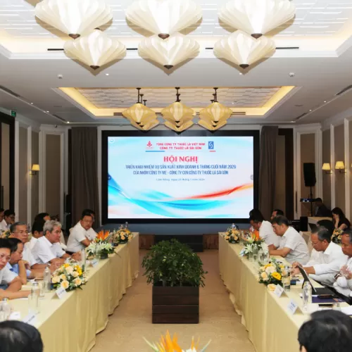 Hội nghị sơ kết 6 tháng đầu năm 2026: Nhóm Công ty mẹ - Công ty con Công ty Thuốc lá Sài Gòn giữ vững đà tăng trưởng